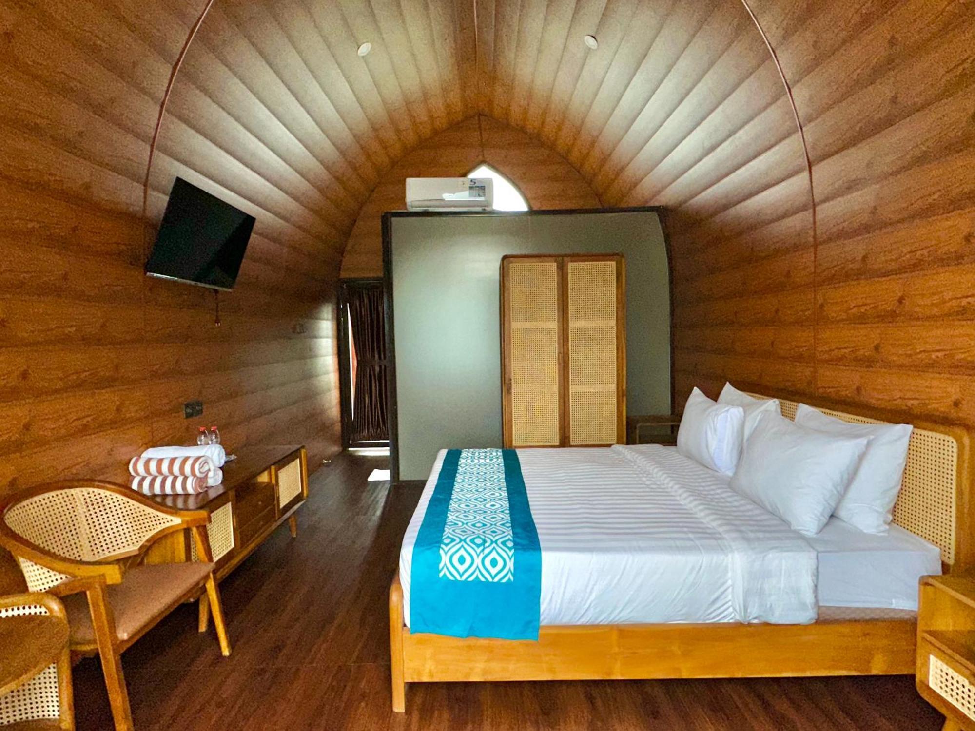 Nirvana Hotel Resort Tetebatu Eksteriør billede