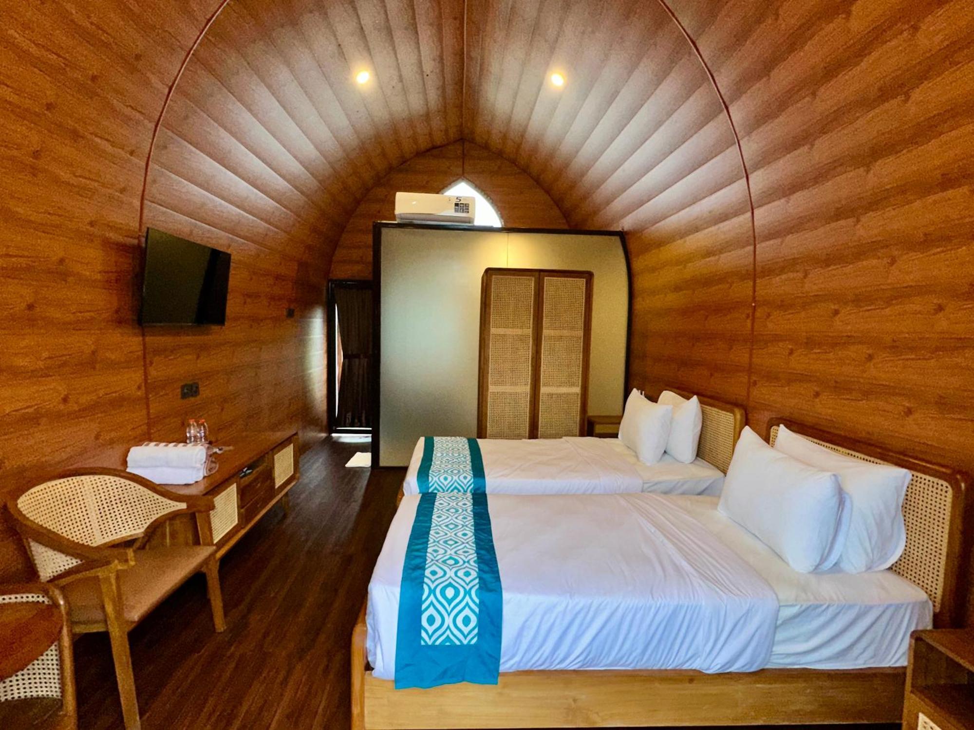 Nirvana Hotel Resort Tetebatu Eksteriør billede
